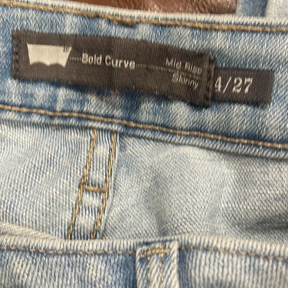 Ladies Levi’s Bold Curve - Picture 3 of 3
